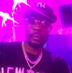 Meet your Posher, Ronald